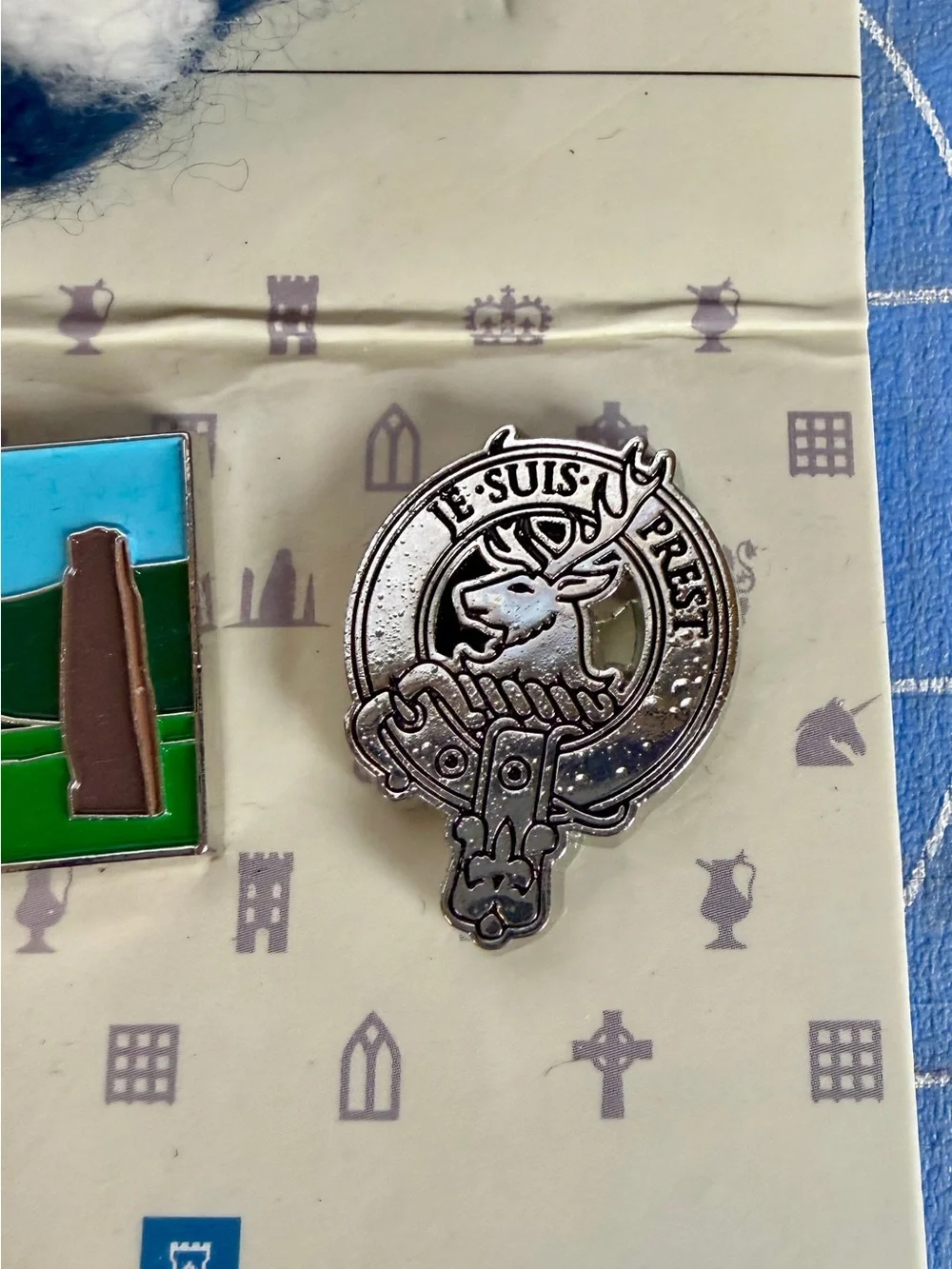 Scotland & Outlander Pin Badge Set - Blue & White